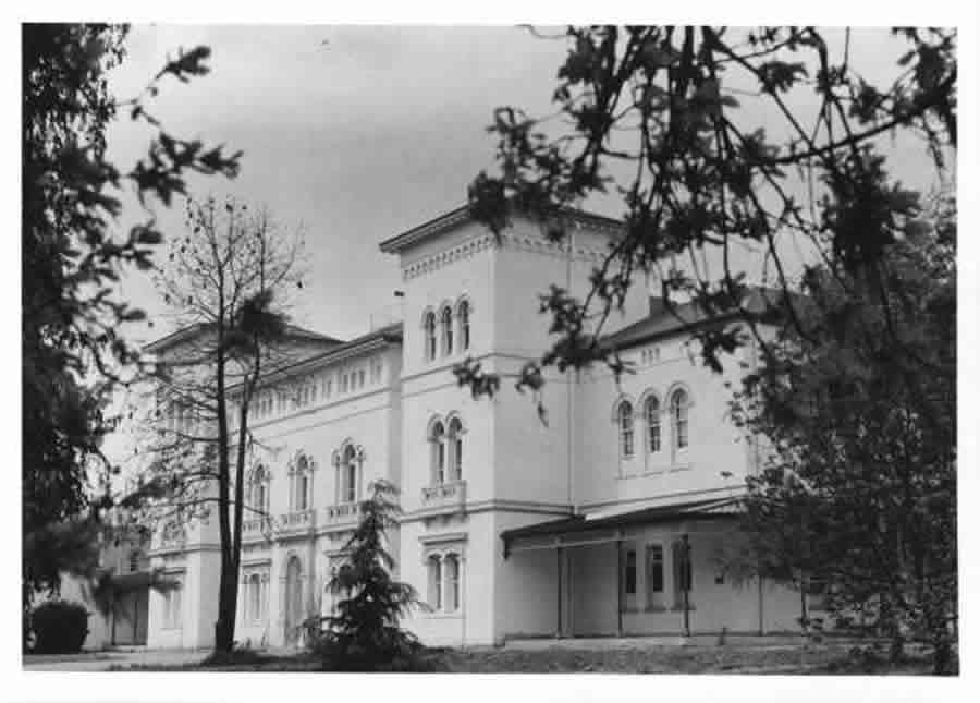 Photo of Beechworth Asylum AKA Mayday Hills