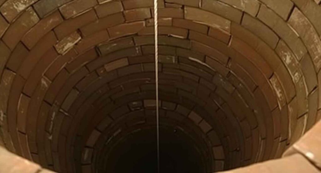 A bottomless pit at Houska Castle