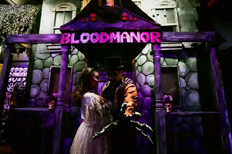 Blood Manor, NYC