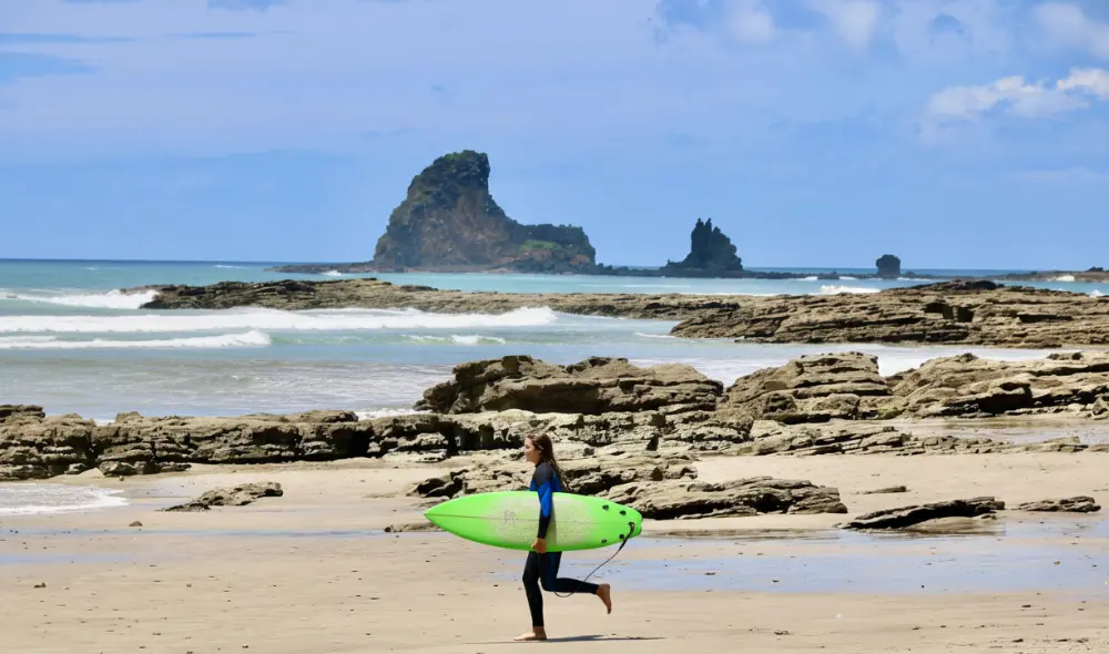 Nicaragua, Playa Maderas Surfing