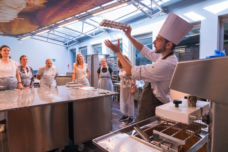 Bruges chocolate workshops