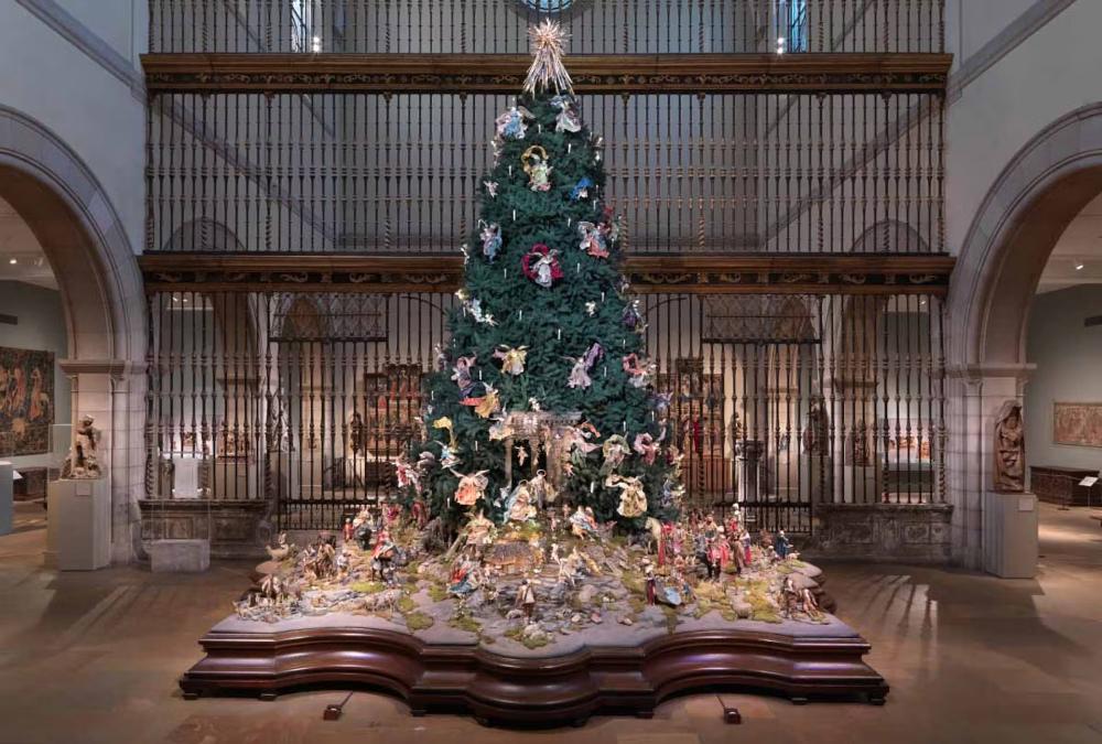Metropolitan Museum Christmas Tree