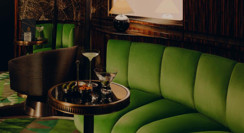 Orient Express 2027 bar car