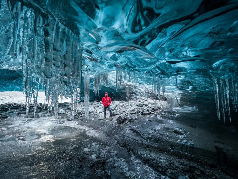Vatnajökull glacier ice cave