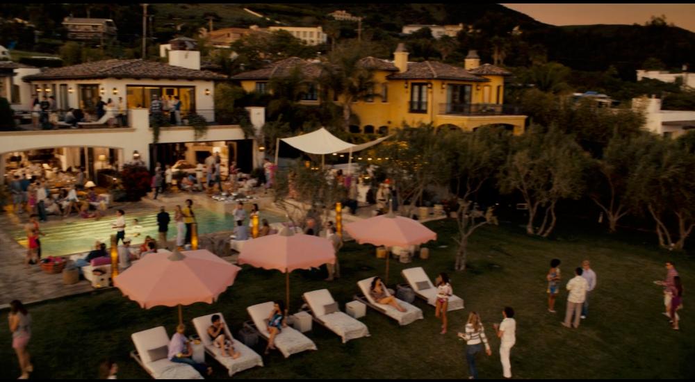 Malibu beach house, where Danny meets Palmer in Just Go With It
