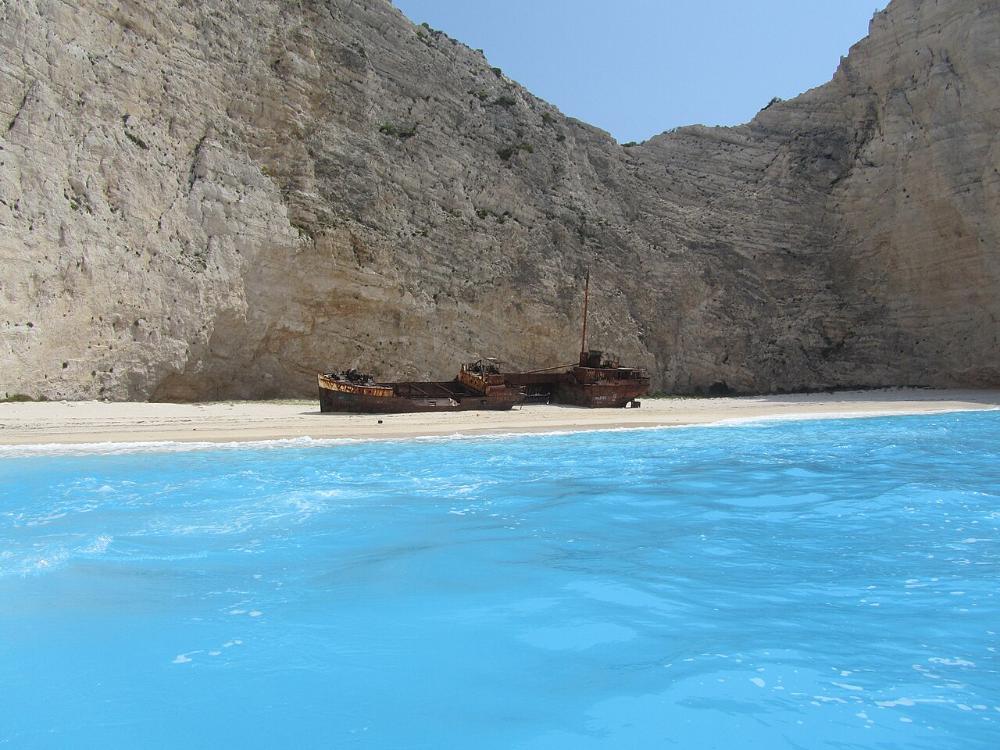 16 of the Coolest Shipwrecks You Can Walk Up To or Snorkel (Including the Shallowest)